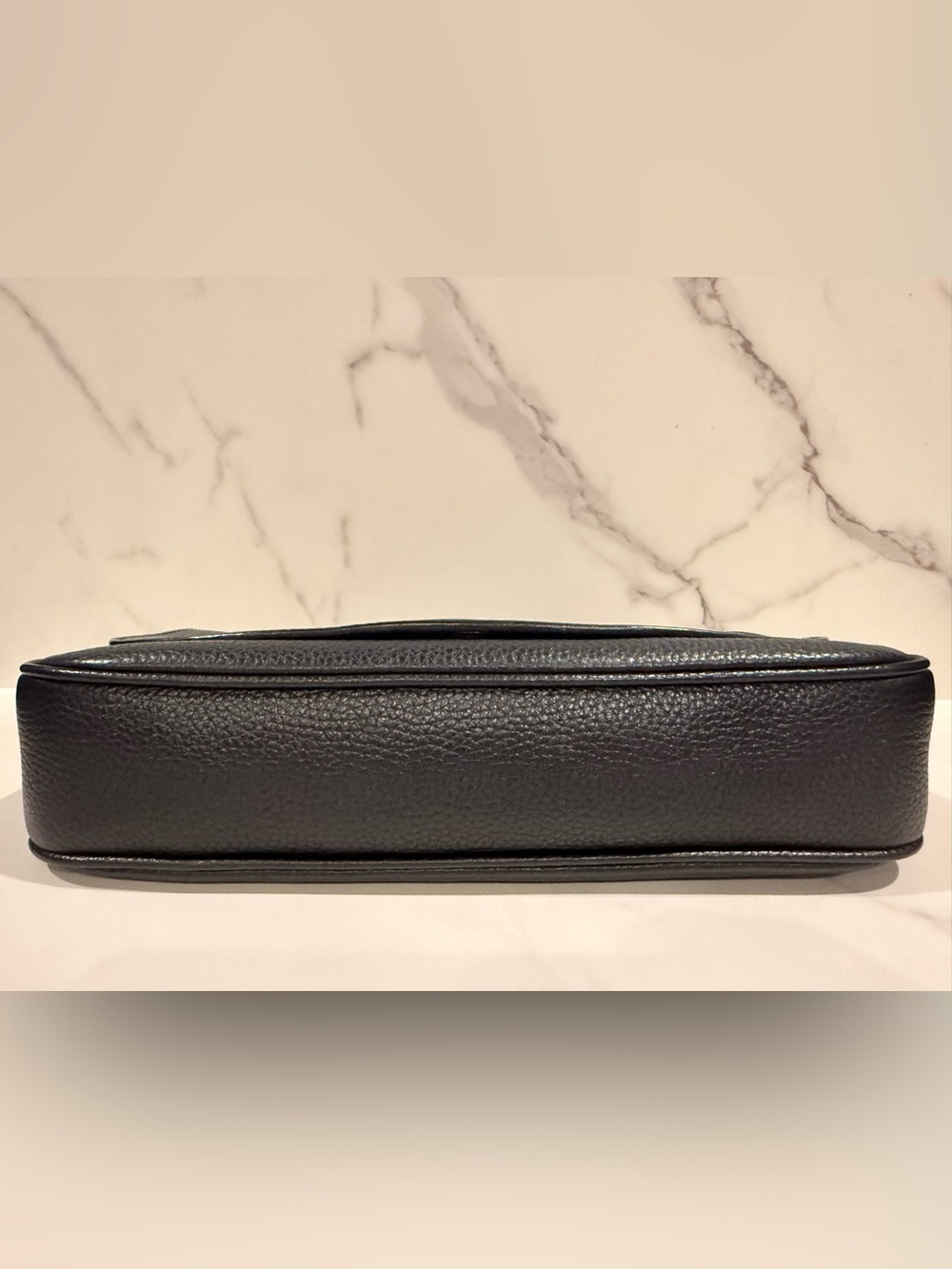 Gucci Soho Chain Bag - Picture 10 of 17